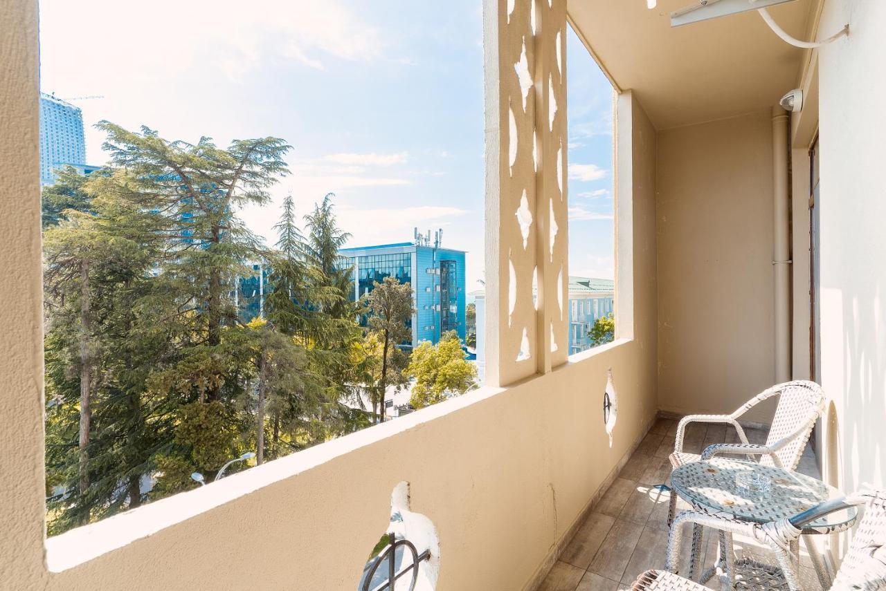Nice Batumi Apartment Exteriör bild