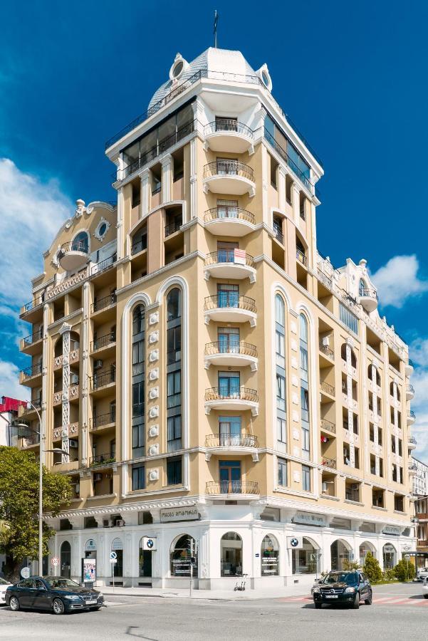 Nice Batumi Apartment Exteriör bild